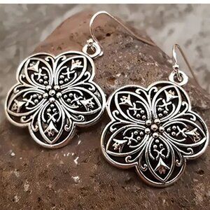 Vintage Intricate Floral Design Silver Electro-Plated Drop Dangle Earrings